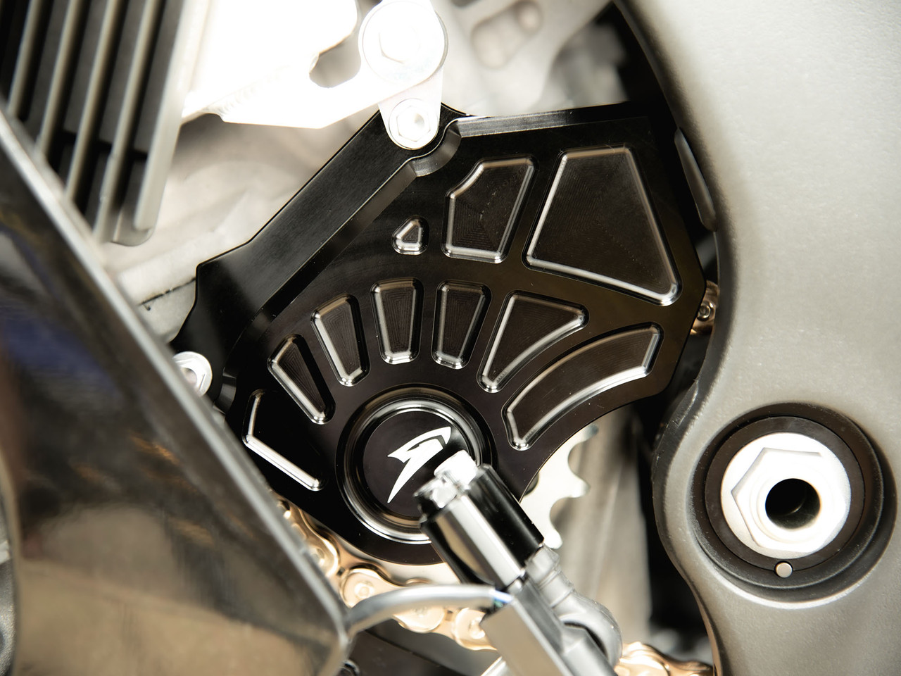 【ON】 Kawasaki ZX-10R WORKS Counter Shaft Cover