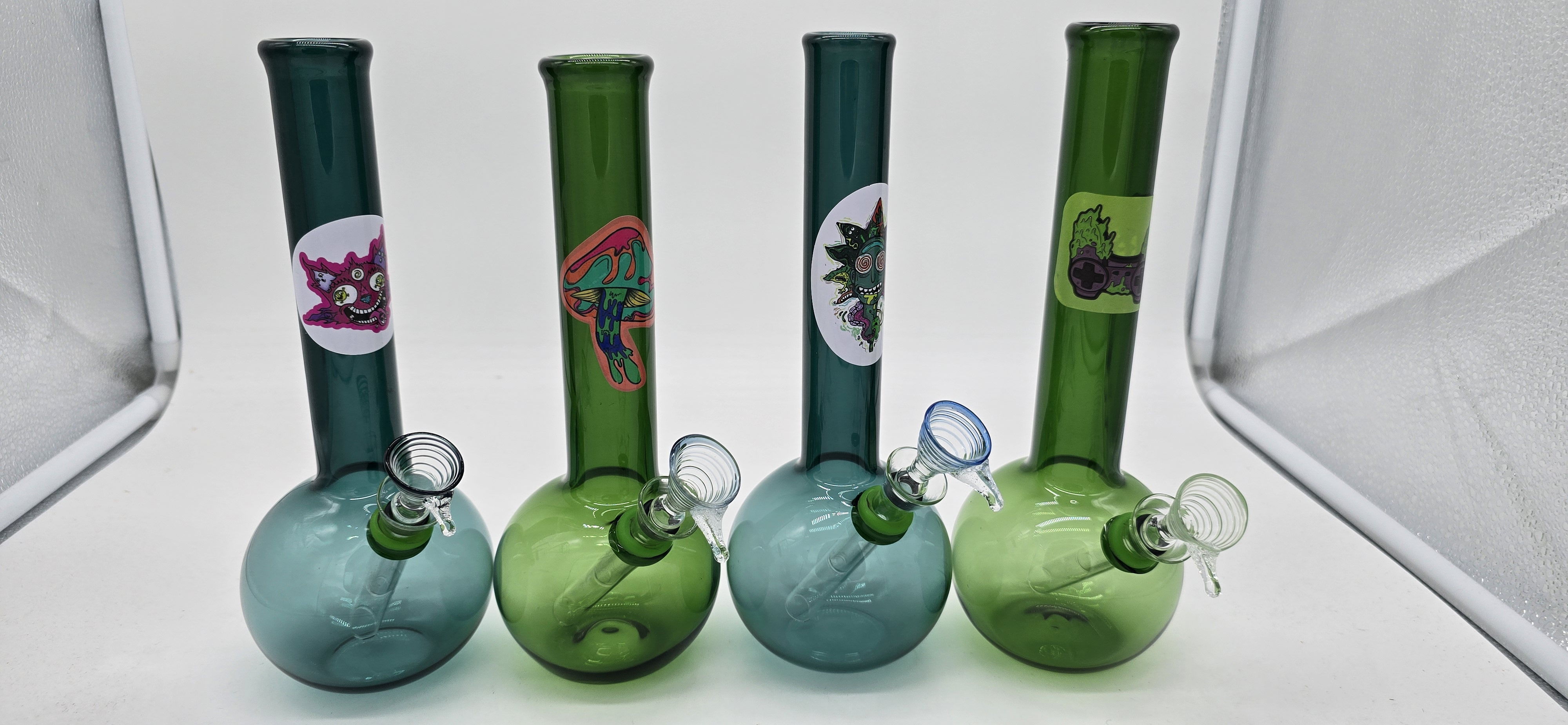 8" Full Color Glass Water Pipe w/Sticker & Slider (Green)