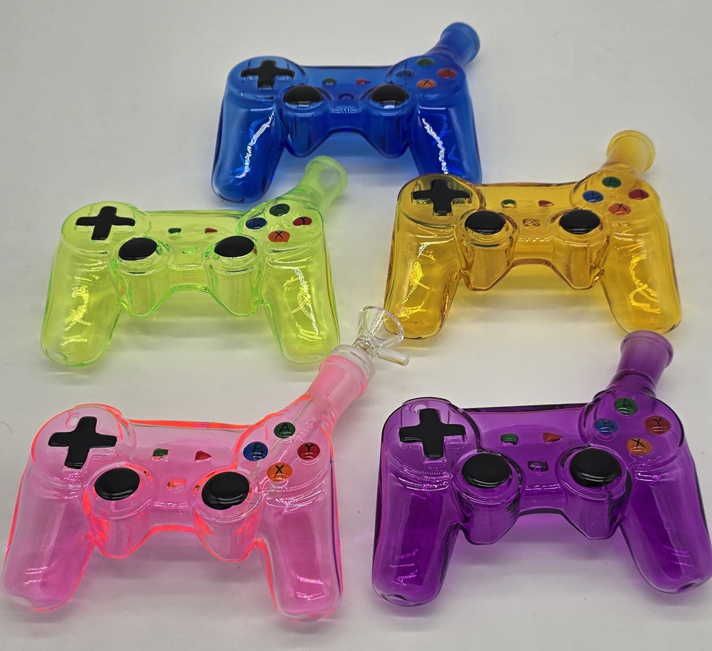 6" Video Game Controller Water Pipe Rig w/Dry Bowl