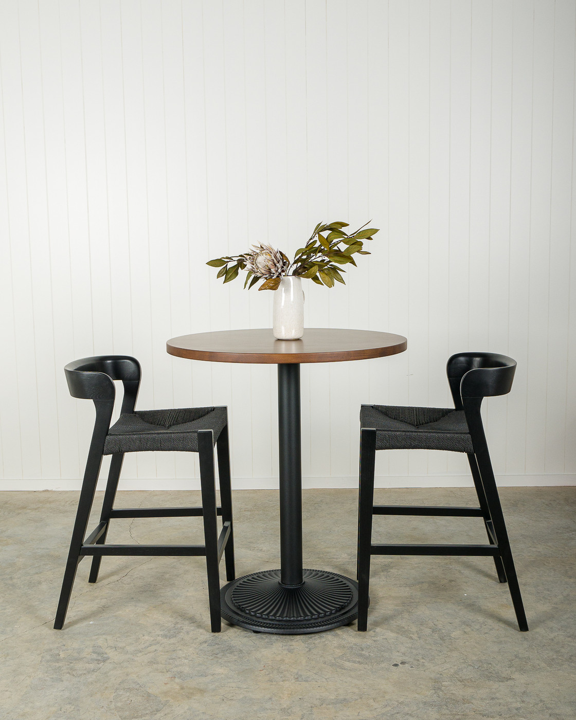 Winifred Round Bar Leaner Base -  53 Dia X 105Cm H, Black