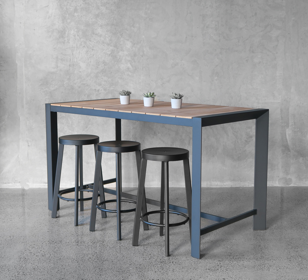 Karaka Outdoor Bar Leaner - 160X80Cm 90H, Charcoal
