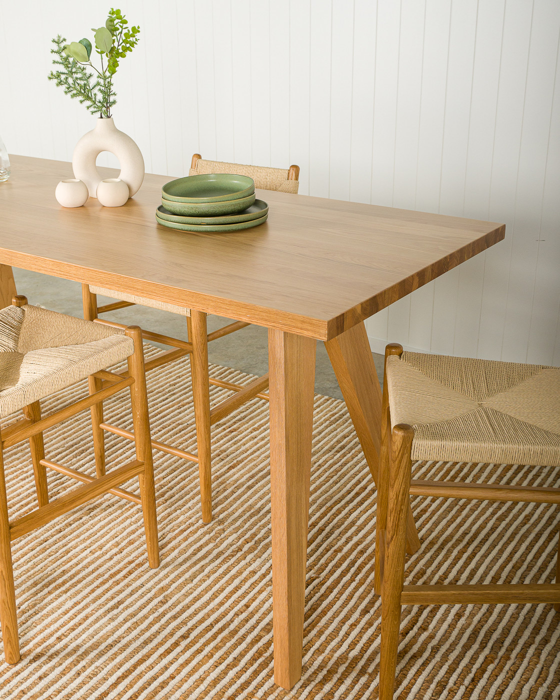 Stockholm Oak Bar Leaner - 180X80Cm 90H, Natural