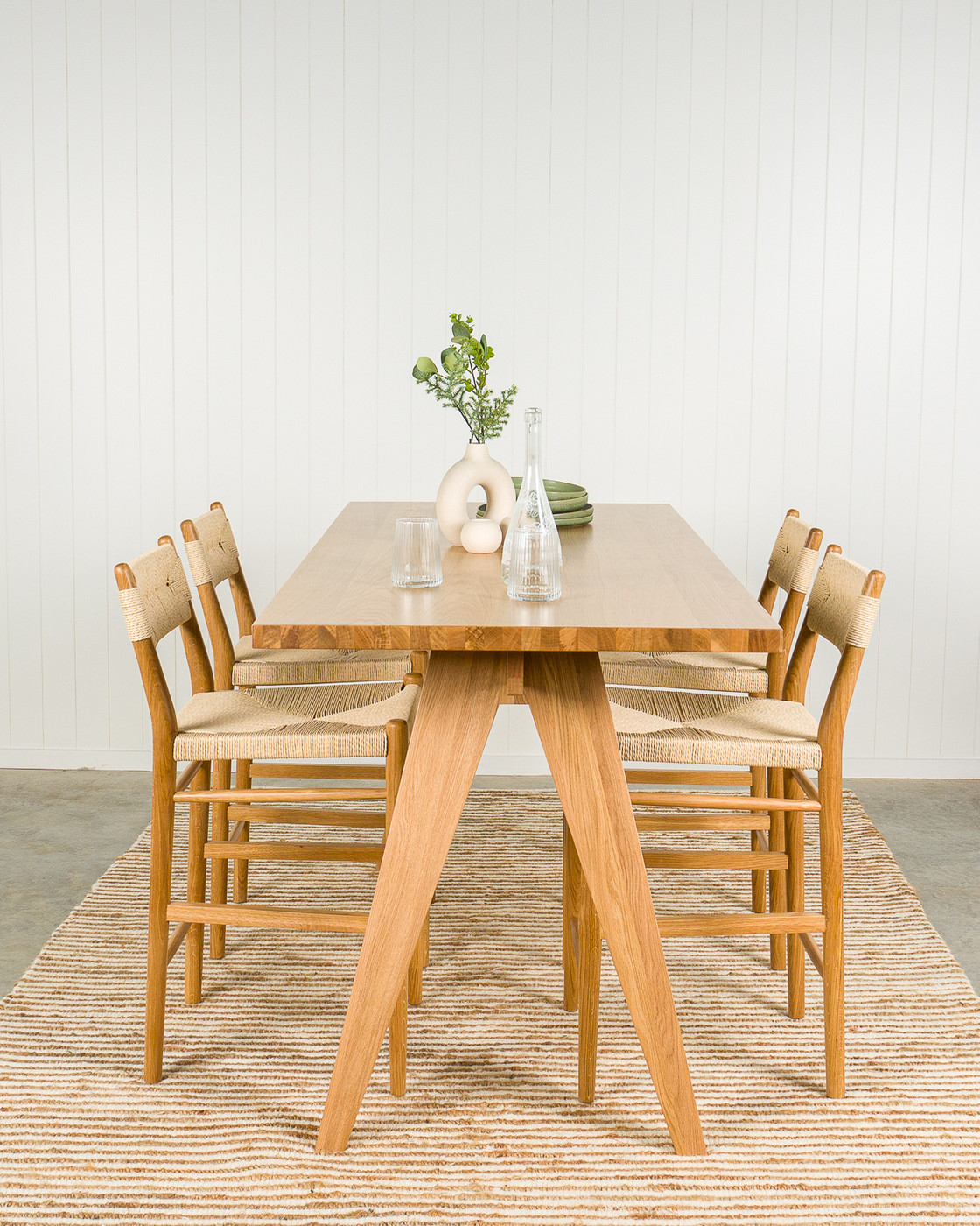 Stockholm Oak Bar Leaner - 180X80Cm 90H, Natural