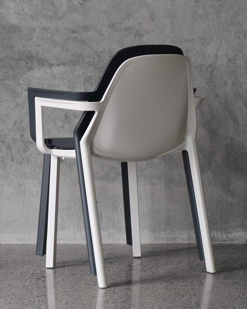 Piu Armchair - Anthracite