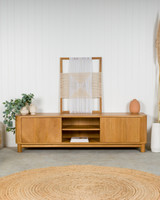 Reid Entertainment Unit