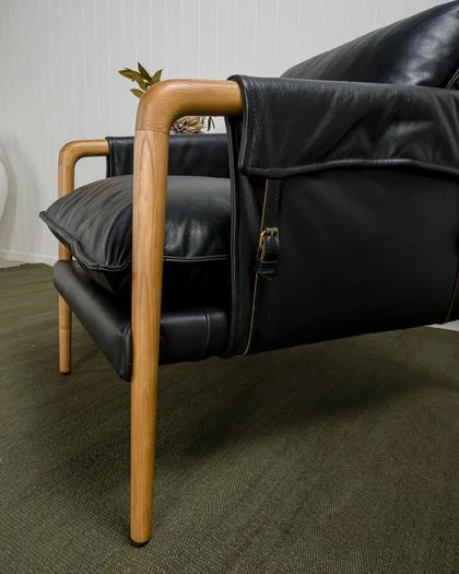Cintesi Wesley Leather Armchair - Raven Black 