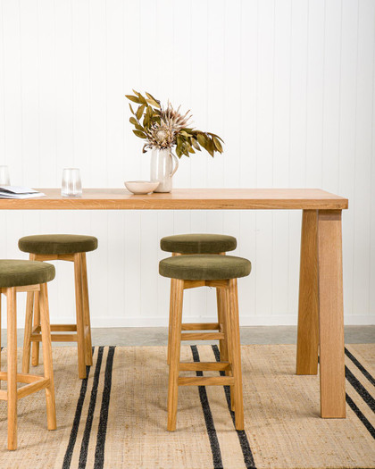 Cintesi Curve Bar Stool - Natural Oak, Olive Green Seat 65cm 