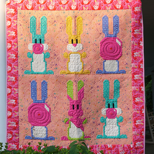 Tula Pink - Blowing Up Bunnies Wall Hanging Tula Pink - Blowing Up Bunnies Wall Hanging