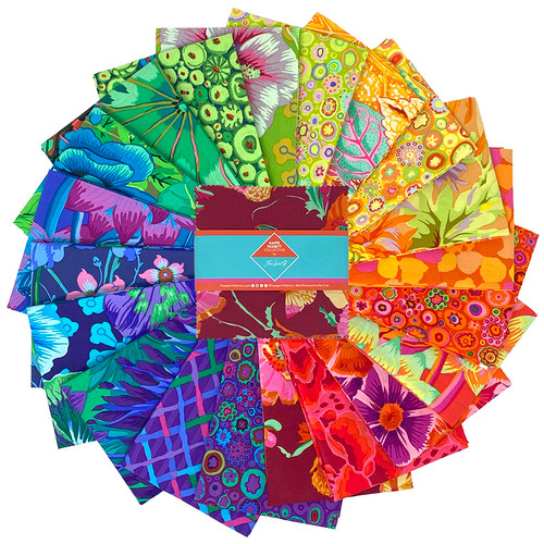 Classics Plus - 5" Charm Pack - Spectrum || Classics Plus Pre-Cuts Classics Plus - 5" Charm Pack - Spectrum || Classics Plus Pre-Cuts