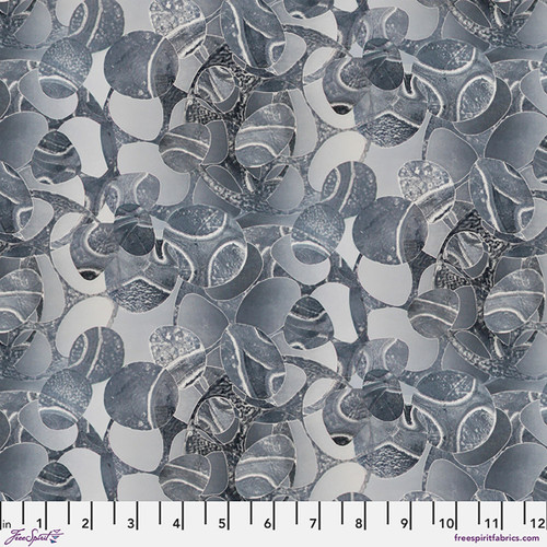 Gray Shadow - Silver || Into Focus