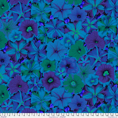 おすすめ⭐️生花❇️ブルーファンタジア❣️ネコポスいっぱいᕷ*.° FreeSpirit Fabrics | Petunias - Blue| Kaffe Fassett Collective