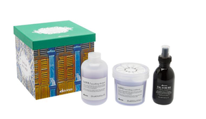 Davines - Colorful Mediterranean Scrub Gift Set- Love Smoothing Gift Set - For beautifully smooth hair Davines - Colorful Mediterranean Scrub Gift Set- Love Smoothing Gift Set - For beautifully smooth hair