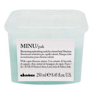 Mask for colored hair. Its formulation is suitable for deeply nourishing colored hair, making it soft and silky, extending the duration of the cosmetic color. It does not weigh down. Mask for colored hair. Its formulation is suitable for deeply nourishing colored hair, making it soft and silky, extending the duration of the cosmetic color. It does not weigh down.