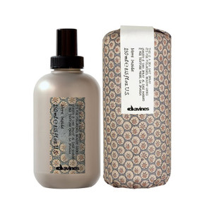 Davines - More Inside - This is a Sea Salt Spray for full bodied,beachy looks Davines - More Inside - This is a Sea Salt Spray for full bodied,beachy looks
