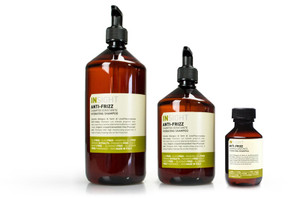 INSIGHT-Anti frizz Hair-Hydrating Shampoo - Shampoo with high moisturising and detangling properties. Intensive hydrating and smoothing treatment for frizzy hair. From the first application the hair gains a more silky and shiny look. INSIGHT-Anti frizz Hair-Hydrating Shampoo - Shampoo with high moisturising and detangling properties. Intensive hydrating and smoothing treatment for frizzy hair. From the first application the hair gains a more silky and shiny look.