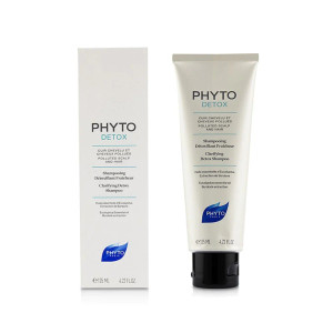 Pollution, stress, cigarette smoke, product accumulation, hard water…
Our increasingly intense lifestyles are suffocating our hair and scalp.
The 2nd step of the HAIR DETOX routine, this shampoo rich in softening plants, combines strong washing power with softness.
It instantly removes all residues that make hair look dull and weigh it down (pollution, smoking, styling products, etc).
The hair is fresh, shiny, light and stays clean for long time. Pollution, stress, cigarette smoke, product accumulation, hard water…
Our increasingly intense lifestyles are suffocating our hair and scalp.
The 2nd step of the HAIR DETOX routine, this shampoo rich in softening plants, combines strong washing power with softness.
It instantly removes all residues that make hair look dull and weigh it down (pollution, smoking, styling products, etc).
The hair is fresh, shiny, light and stays clean for long time.