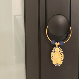 Gui Ren charm for door