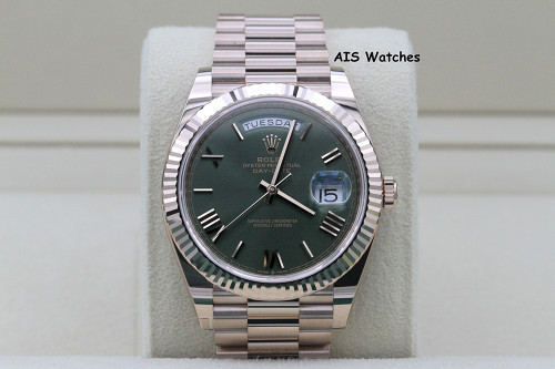 BNIB Rolex 228235 DayDate 40MM DD40 Rose Gold Olive Green Roman Dial B&P