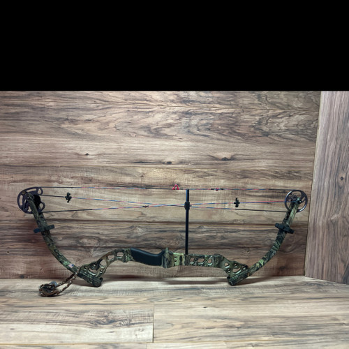 Bowtech Miranda RH 28" 50lb bow