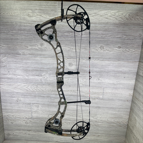 Bowtech CP28 Right Handed realtree edge  60-70lb