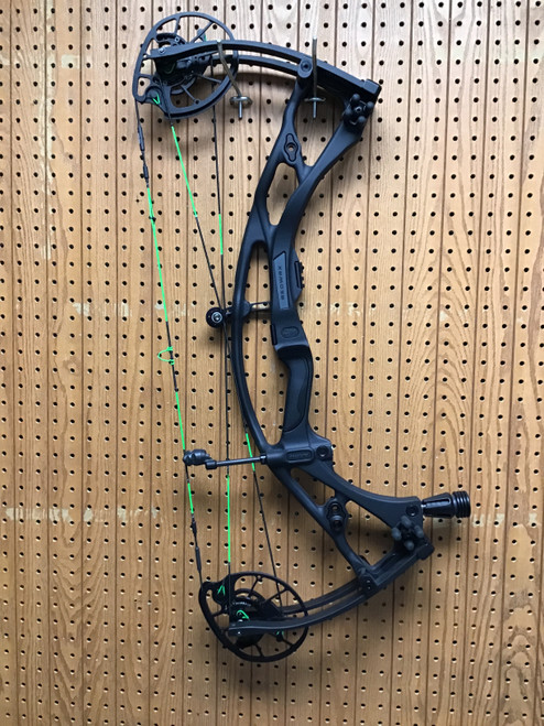 Used Hoyt RX-7 Left Handed Black 60-70lbs