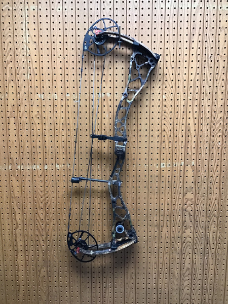 Bowtech SS34 Right Handed Bow Mossy Oak 60-70#