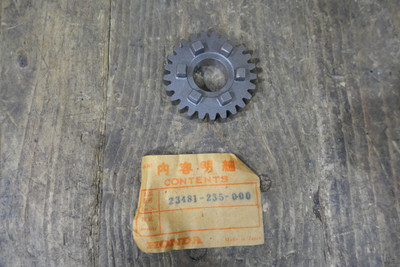 Honda CB175, Main 5th Gear, Genuine, NOS, 23481-235-000.