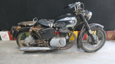 Meguro (Kawasaki) 250 SG, 16,055 klms,  Original Meguro for Restoration.
