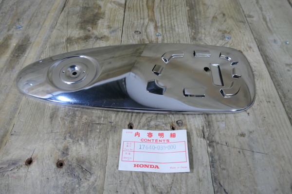 Honda S65 R/S Fuel Tank Cover (Chrome) NOS Genuine 17640-035-000