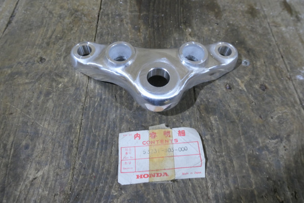 Honda CD125 K4 / CD175 K3 Top Yoke, Genuine, NOS