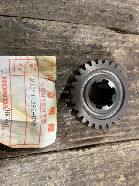 Honda CB450 K1-K4 Fifth Gear, Genuine, NOS, 23511-292-040