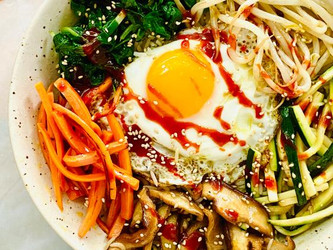  Bibimbap with Gochujang Lemon Sauce