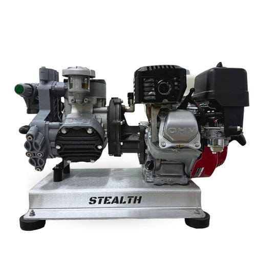 Opposite side profile view of the Stealth Soft Flow Series P40 soft wash skid, detailing the Comet P40 semi-hydraulic diaphragm pump and gearbox drive assembly connected to a Honda GX200 engine