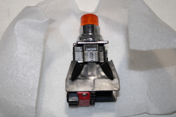 Eaton 10250T828AD24 Pushbuttons EA