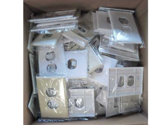Eaton ECLOT-1420-B-WALLPLATES Wallplates and Switch Accessories