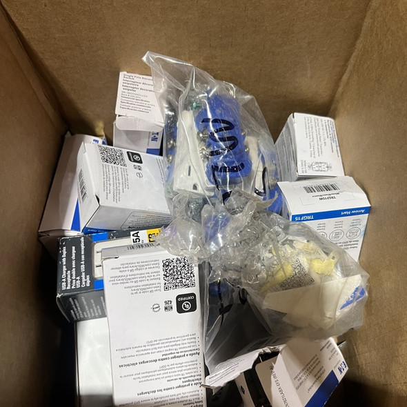 Eaton ECLOT-0605-B-OUTLETS Outlets