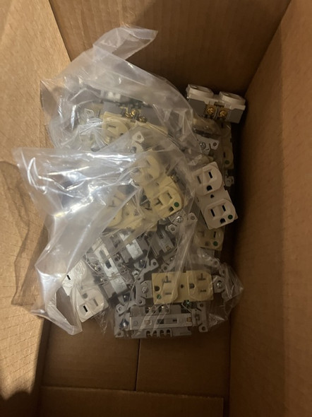 Eaton ECLOT-0903-P-MIXED-ELECTRICAL Outlets