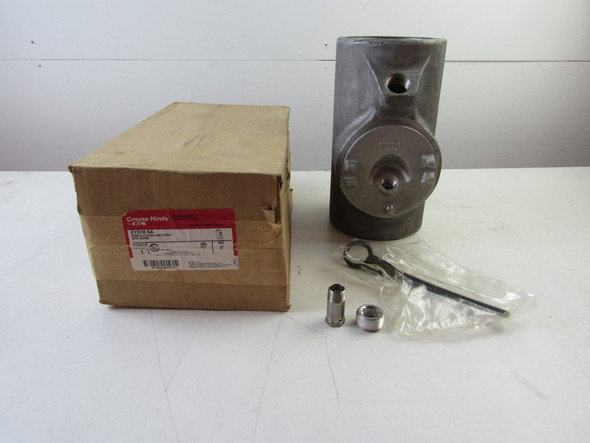 Eaton EYD10-SA Other Conduit/Fittings/Outlet Boxes Female Hub Fitting w/ Drains EA