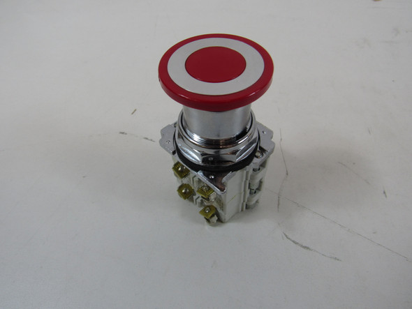 Eaton 10250T4B62-33 Pushbuttons Non-Illuminated 2NC Red Push/Pull