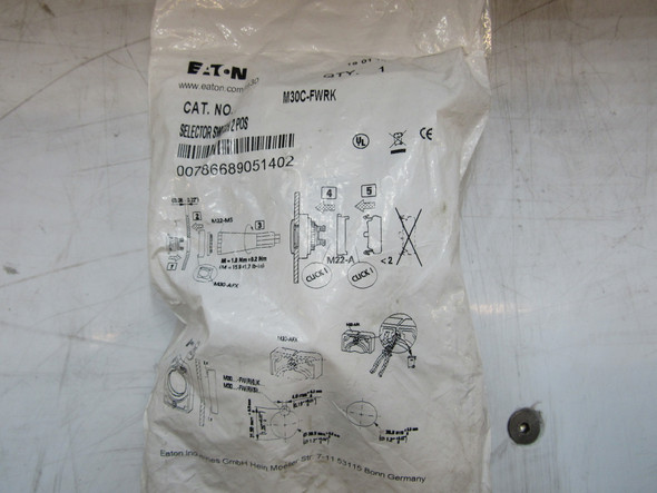 Eaton M30C-FWRK Selector Switches Non-Illuminated 2 Position Black/White EA