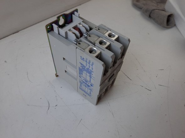 Cutler Hammer SF-438446 Other Contactors Open 3P 140A 120V 120VAC