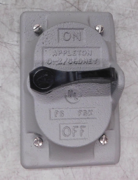 OZ Gedney FS-1-WSCA Conduit Bodies Toggle Switch Cover Raintight