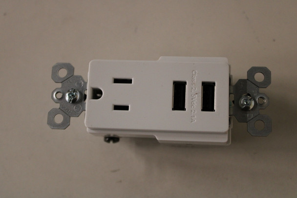 Legrand TM8USBW Outlet