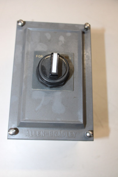Allen Bradley 800H-R3HB4RL Selector Switches EA