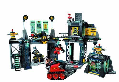 Lego DC Batcave Set -- Batman DC Comics -- MAY121753
