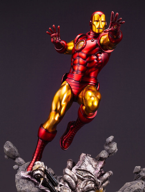 Marvel Universe Avengers Iron Man Fine Art Statue (MAY219545) Marvel Universe Avengers Iron Man Fine Art Statue (MAY219545)