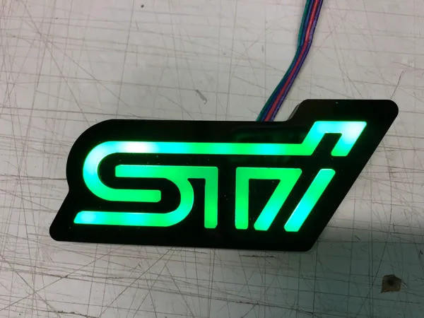 ダーマックス10本セット Subaru WRX / STI X-Lume Illuminated LED Grille Badge