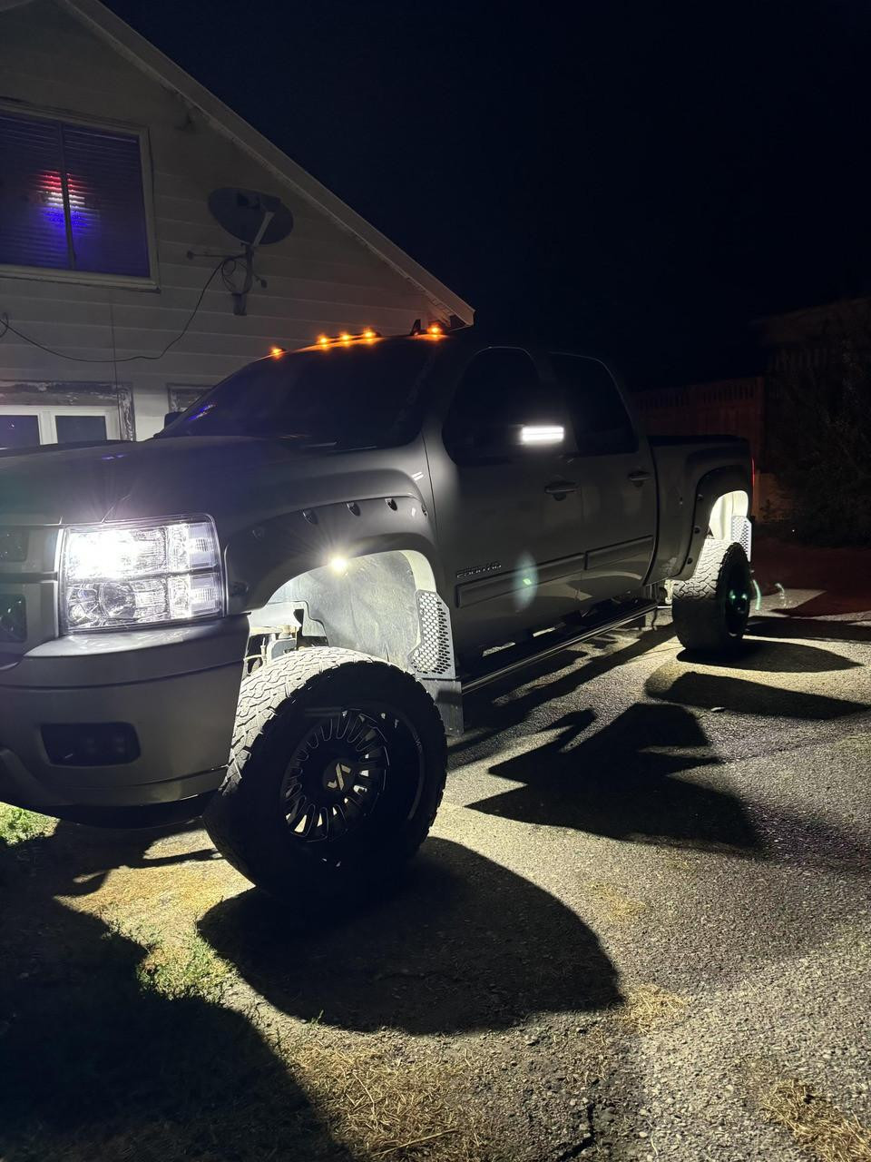 ブラック36 Customs Unlimited Extreme White 36 LED Rock Lights