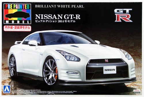 1/24 Pre-Painted Model #38 Nissan GT-R R35 2014 Model Brilliant White Pearl