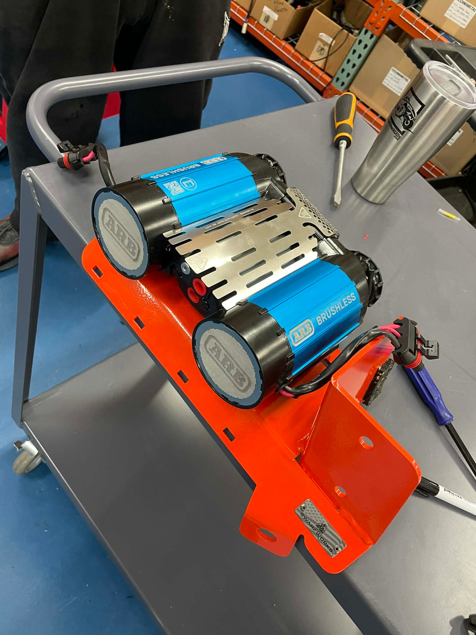 ワイルドフォース　ARコンプ Ford Raptor Air Compressor Mount